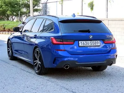 BMW 3-Series 2021, 81675 км, за 19087.96 USD