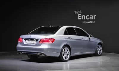 Mercedes-Benz E-Class 2014, 104765 км, за 6043.09 USD