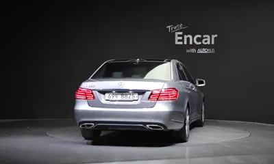 Mercedes-Benz E-Class 2014, 104765 км, за 6043.09 USD