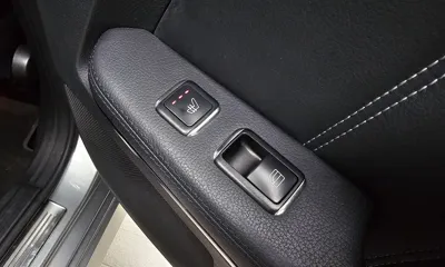 Mercedes-Benz E-Class 2014, 104765 км, за 6043.09 USD - фото 18