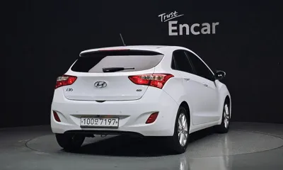 Hyundai i30 2015, 146426 км, за 3957.71 USD