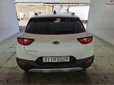 Kia Stonic 2020, 92439 км, за 8919.72 USD