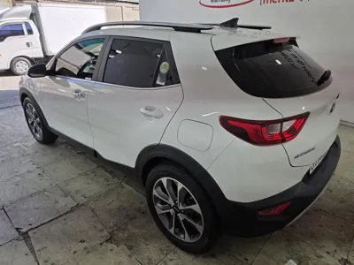 Kia Stonic 2020, 92439 км, за 8919.72 USD