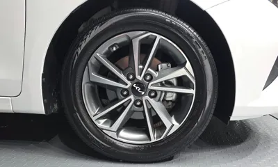 Kia K3 2022, 37628 км, за 10684.04 USD