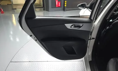 Kia K3 2022, 37628 км, за 10668.76 USD - фото 25