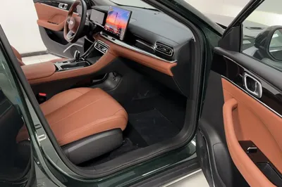 Geely Auto Emgrand 2026, 3400 км, за 12805 USD - фото 29