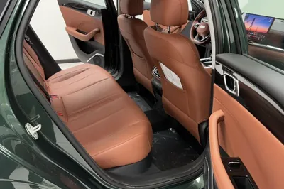 Geely Auto Emgrand 2026, 3400 км, за 12805 USD - фото 30