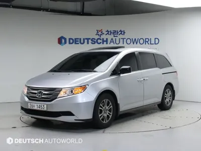 Honda Odyssey 2012, 99619 км, за 6906.08 USD