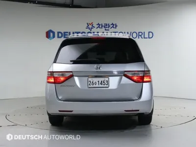 Honda Odyssey 2012, 99619 км, за 6906.08 USD