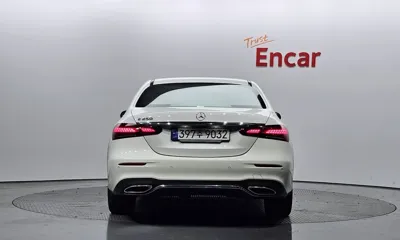 Mercedes-Benz E-Class 2023, 15426 км, за 32842.87 USD