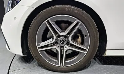 Mercedes-Benz E-Class 2023, 15426 км, за 32842.87 USD