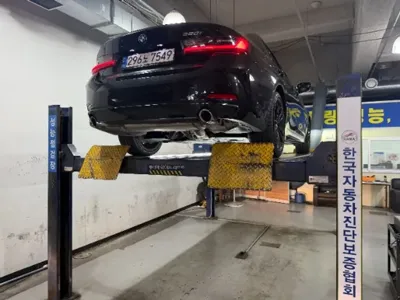 BMW 3-Series 2023, 51937 км, за 22972.91 USD