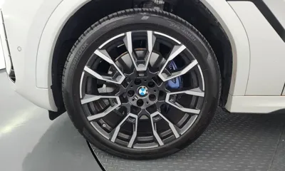 BMW X6 2025, 15806 км, за 77130.1 USD