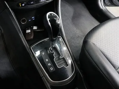 Hyundai Accent 2016, 106000 км, за 3898.25 USD - фото 9