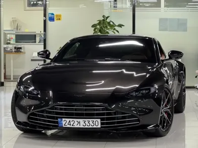 Astonmartin Vantage · 2023 год