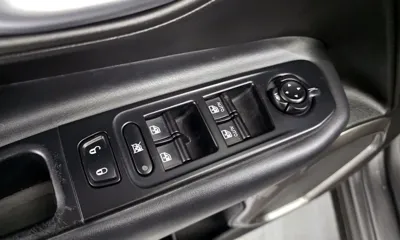 Jeep Renegade 2019, 92866 км, за 8060.79 USD - фото 14