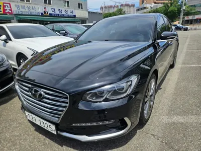 Hyundai Grandeur 2018, 99971 км, за 9051.24 USD