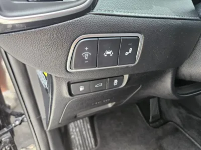 Hyundai Grandeur 2018, 99971 км, за 9051.24 USD - фото 9