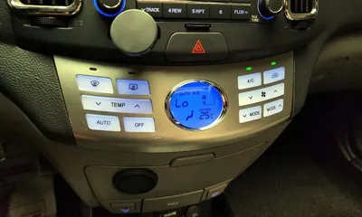 Hyundai Avante 2010, 70475 км, за 2499.34 USD - фото 18