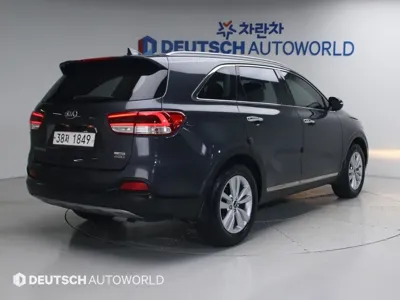Kia Sorento 2015, 93030 км, за 7483.26 USD