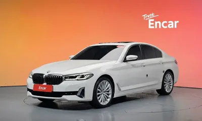BMW 5-Series · 2023 год