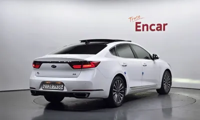 Kia K7 2018, 186564 км, за 7214.13 USD