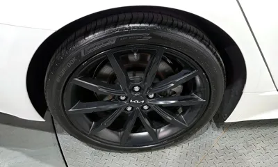 Kia Stinger 2023, 64578 км, за 18195.4 USD