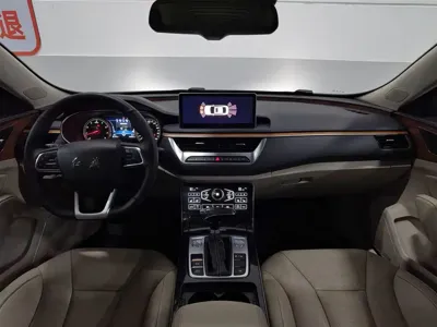 Hongqi Hongqi H5 2018, 100800 км, за 5414.84 USD