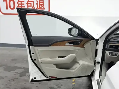 Hongqi Hongqi H5 2018, 100800 км, за 5414.84 USD - фото 8