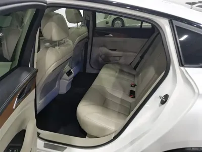 Hongqi Hongqi H5 2018, 100800 км, за 5414.84 USD - фото 15