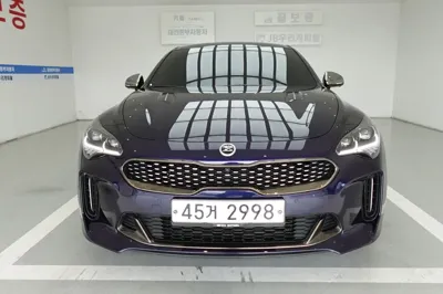Kia Stinger 2018, 105895 км, за 11254.24 USD