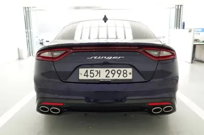 Kia Stinger 2018, 105895 км, за 11254.24 USD