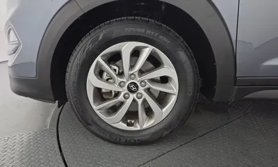 Hyundai Tucson 2017, 130451 км, за 5856.68 USD