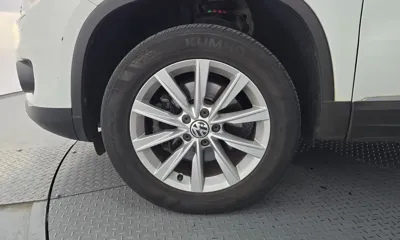 Volkswagen Tiguan 2016, 119186 км, за 4982.86 USD