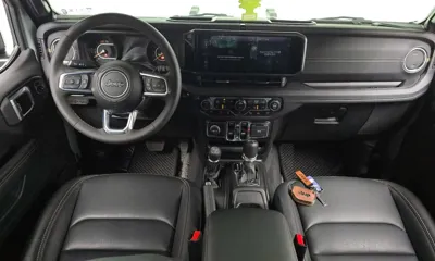 Jeep Wrangler 2024, 18720 км, за 37330.69 USD - фото 7