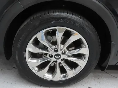 Kia Sorento 2018, 88963 км, за 11487.46 USD
