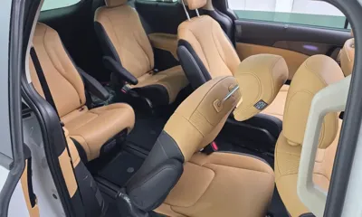 Kia Canival 2023, 4394 км, за 23159.01 USD - фото 11