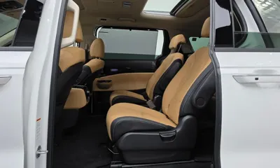 Kia Canival 2023, 4394 км, за 23159.01 USD - фото 12