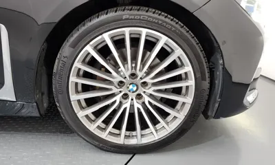 BMW 7-Series 2020, 190304 км, за 27966.46 USD