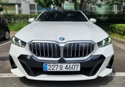BMW 5-Series · 2024 год