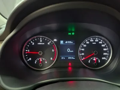 Kia Stonic 2018, 97104 км, за 7020.73 USD - фото 11