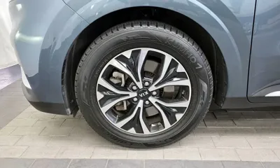 Kia Canival 2021, 130117 км, за 13719.31 USD