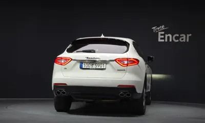 Maserati Levante 2020, 40338 км, за 24878.56 USD