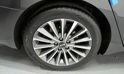Kia K7 2019, 41496 км, за 11181.17 USD