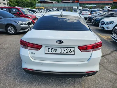 Kia K5 2016, 188326 км, за 4234.53 USD
