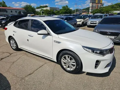 Kia K5 2016, 188326 км, за 4234.53 USD