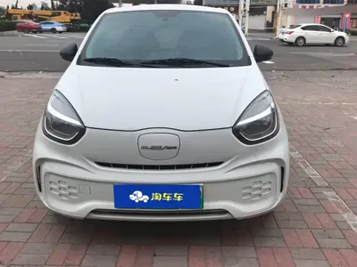 Roewe Clever 2023, 53900 км, за 4155.06 USD
