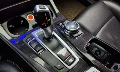 BMW 5-Series 2014, 150352 км, за 6437.2 USD - фото 9