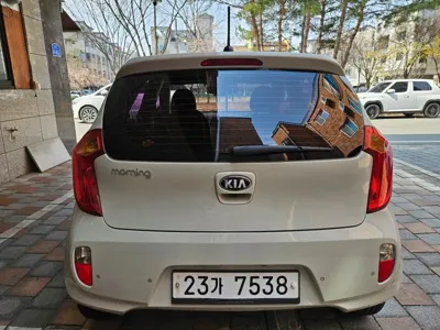 Kia Morning 2013, 110136 км, за 3246.16 USD