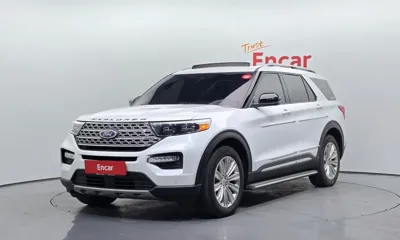 Ford Explorer · 2020 год